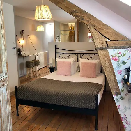 La Parenthese Du Rond Royal Bed & Breakfast