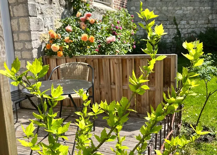 Bed & Breakfast La Parenthese Du Rond Royal 4*